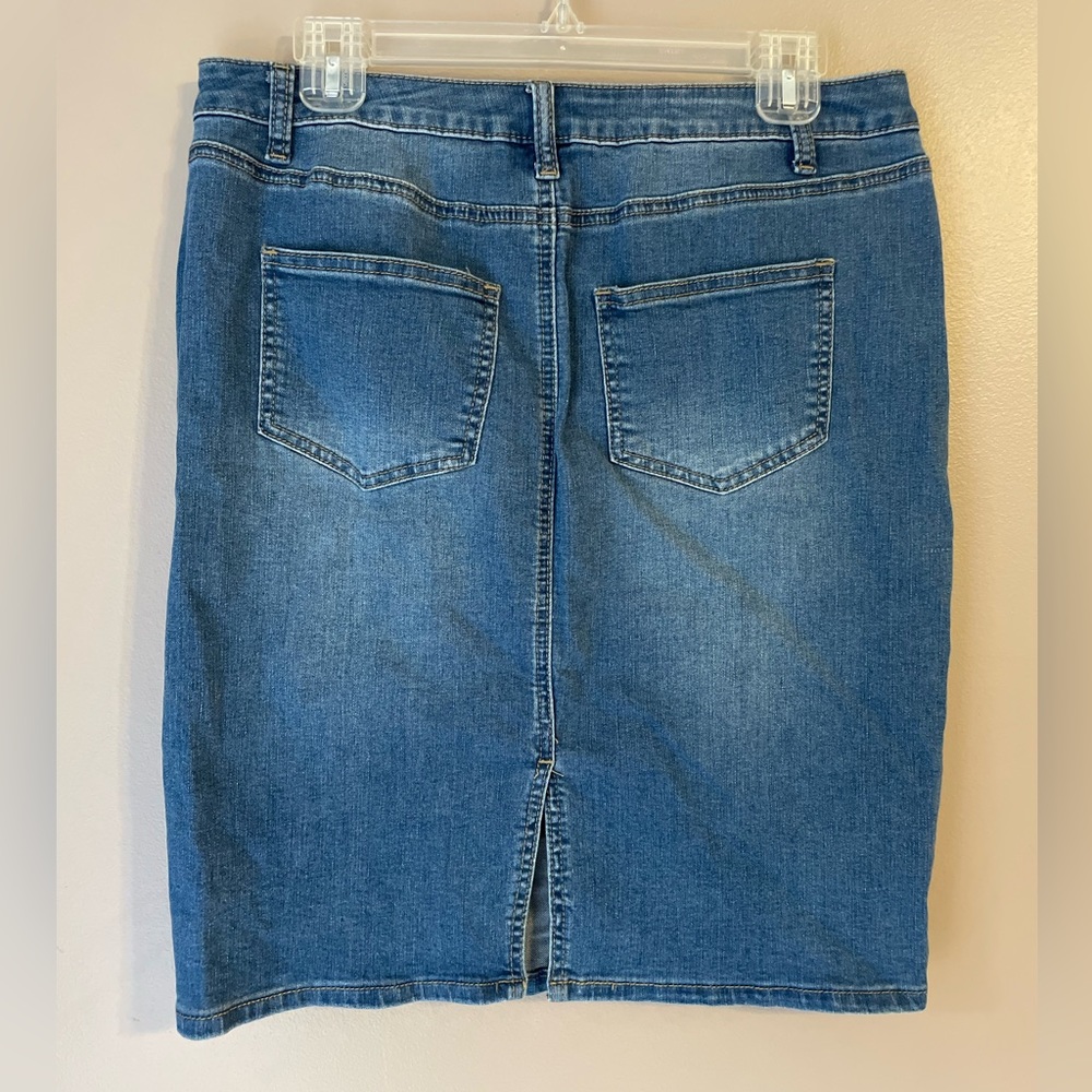 Short denim skirt - SZ 8